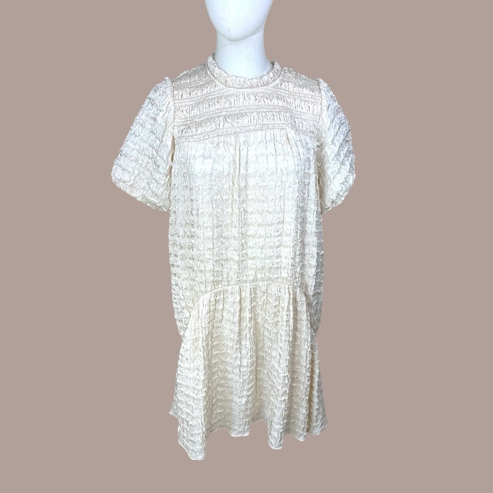 By the River Boutique SZ LGE cream crinkle puffed short sleeve babydoll dress